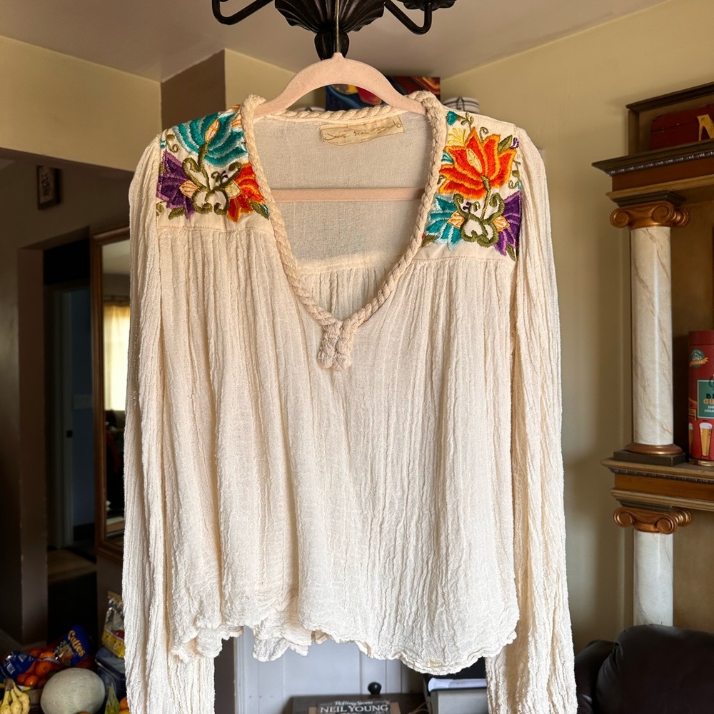 Jen’s Pirate Booty Boho Embroidered Top Sz Sm